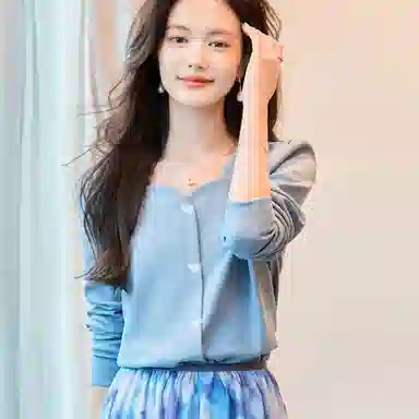 【dme】 纯色方领长袖针织衫 女款