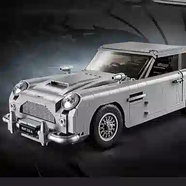 LEGO Icons James Bond Aston Martin DB5