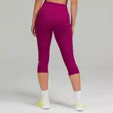 lululemon Fast and Free Nulux Logof18"