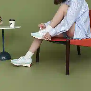 New Balance 327 Light Mint