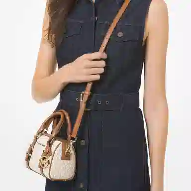 MICHAEL KORS MK Bedford Logo