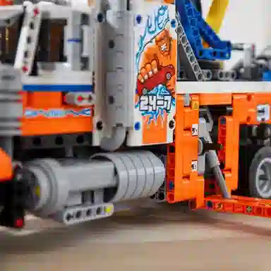 LEGO 42128