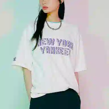 MLB T