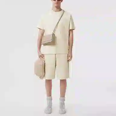 Burberry SS22 T