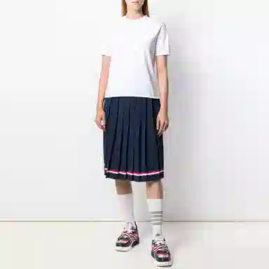 THOM BROWNE T