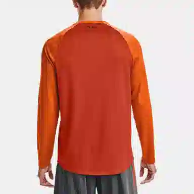 Under Armour T