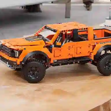 LEGO Technic Ford F-150 Raptor 42126