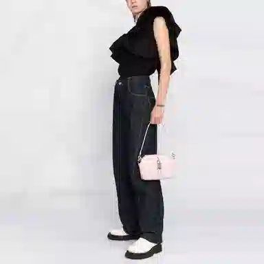 Alexander McQueen SS22 LogoT