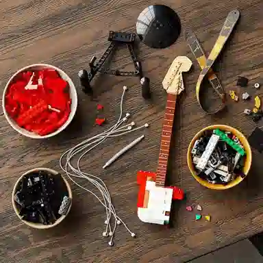 LEGO Ideas Fender Stratocaster 21329