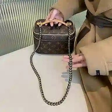 LV nice nano d