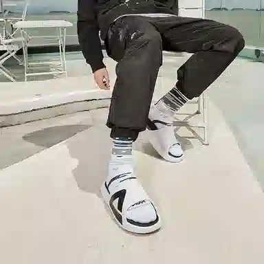 Peak Taichi Slides White Black