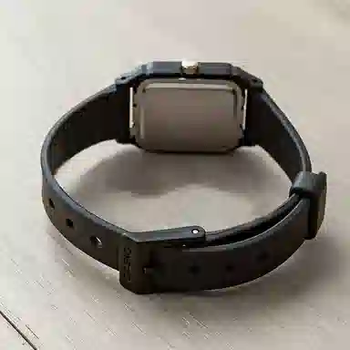 CASIOYOUTH LQ-142-1E