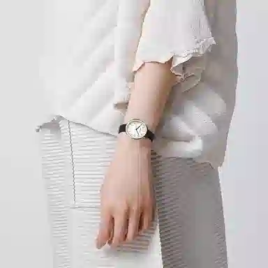 ISSEY MIYAKE 38mm NYAR702Y