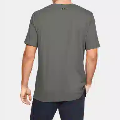 Under Armour T
