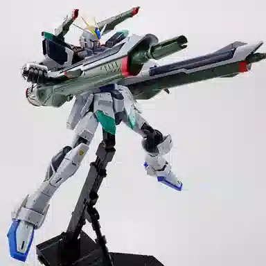 BANDAI MG 1100 PB SEED DESITINY 18cm
