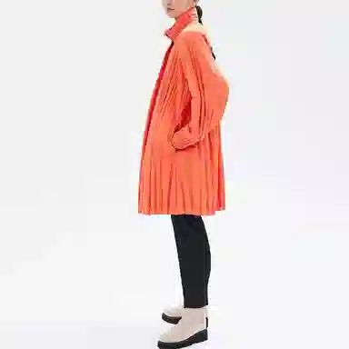 PLEATS PLEASE ISSEY MIYAKE