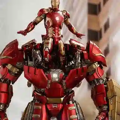 HOT TOYS Hulkbuster Deluxe Accessory Pack