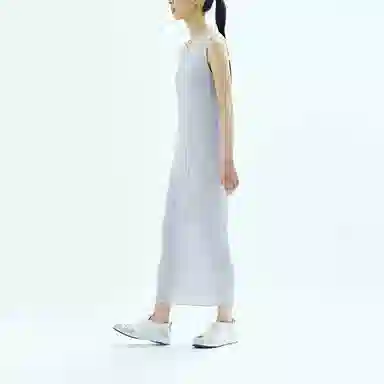 PLEATS PLEASE ISSEY MIYAKE