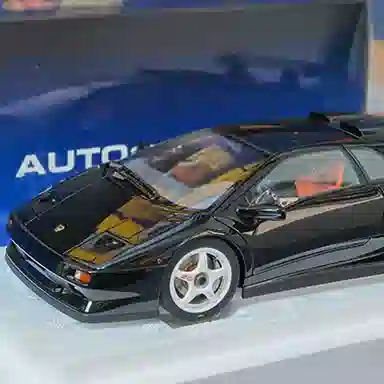 AUTOart 118 DIABLO SV-R 25cm