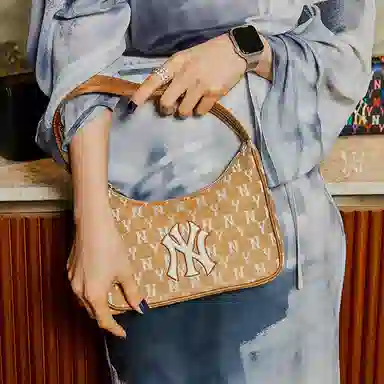 MLB Monogram NY Khaki Milk Tea