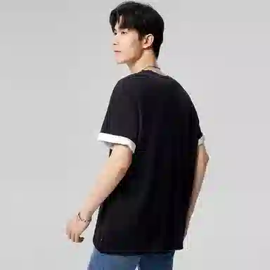 Levis T