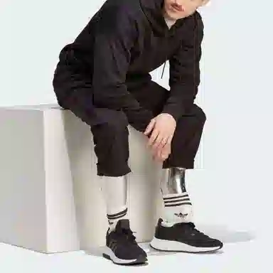 adidas originals Adventure Hoodie Logo