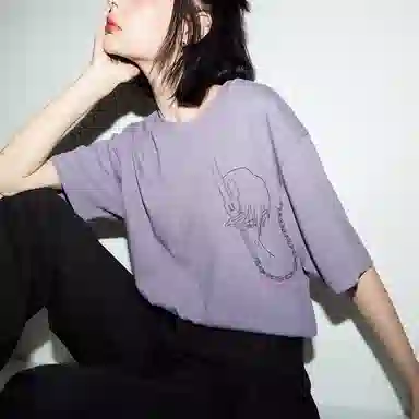 UNIQLO x Jujutsu Kaisen Graphic T-Shirt