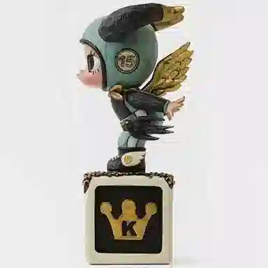 POP MART MOLLY 23.2cm