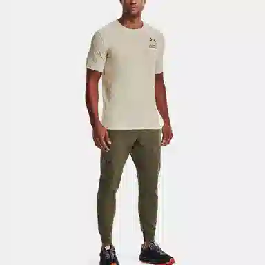 Under Armour T