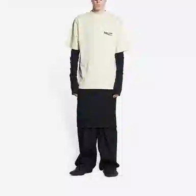 Balenciaga SS22 T