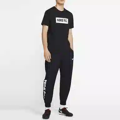 Nike T