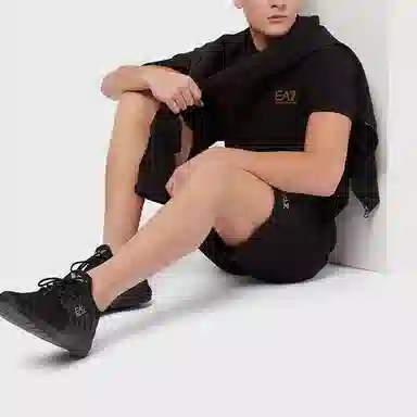 EMPORIO ARMANI SS21 EA7 Logo