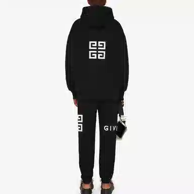 GIVENCHY logo