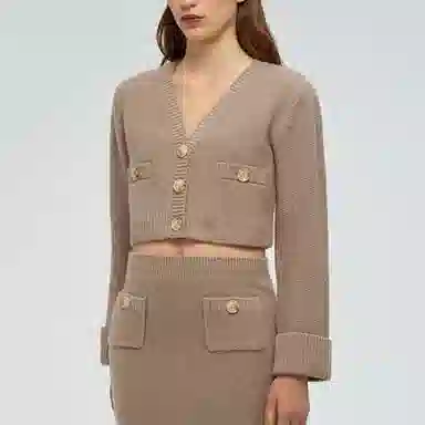 Self-portrait SS22 V