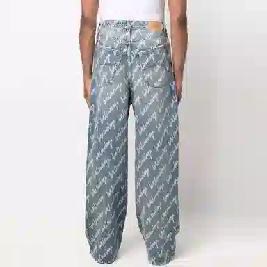 Balenciaga SS22 Logo