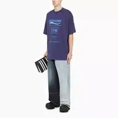 Balenciaga FW21 Dry Cleaning T