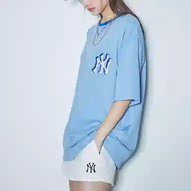 MLB T