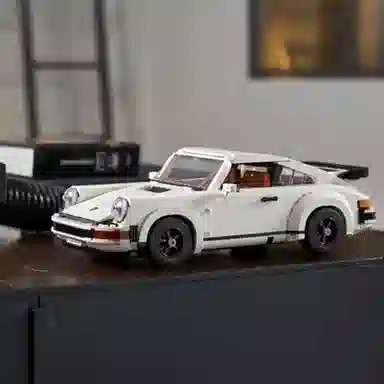 LEGO Porsche 911 10295