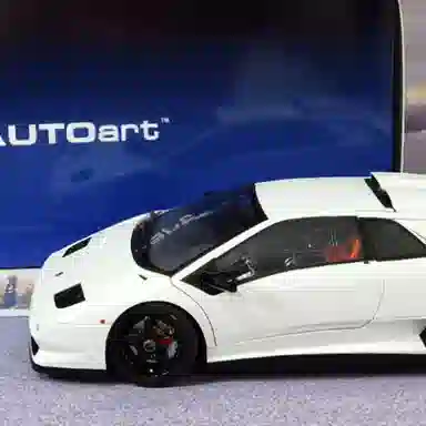 AUTOart 118 DIABLO SV-R 25cm