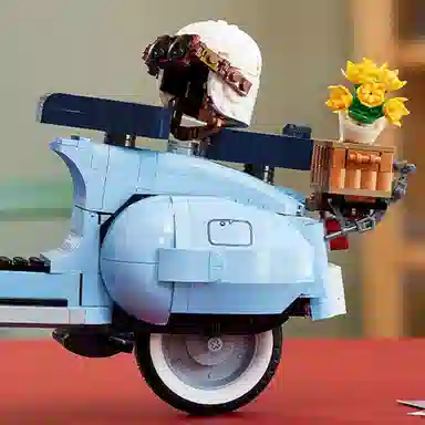 LEGO Vespa 125