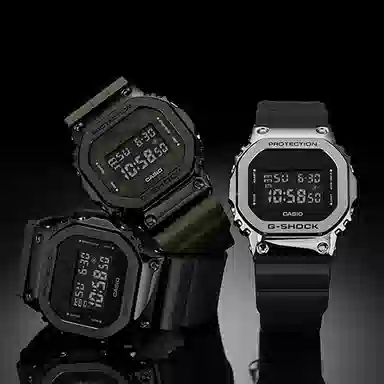 G-SHOCK5600 GM-5600B-1PR-person
