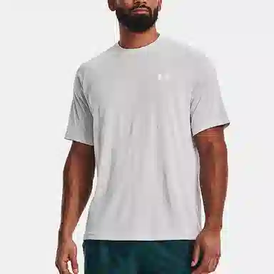 Under Armour T