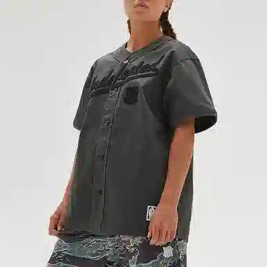 UNDEFEATED FW23 LogoT