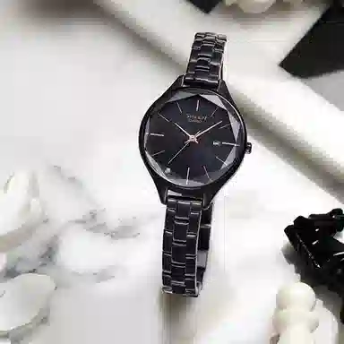 CASIOSHEEN SHE-4062BD-1AUPR-person