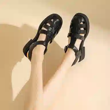 DAPHNE PU
