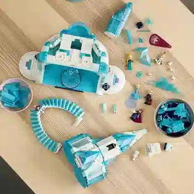 LEGO Disney Frozen Castle 43197