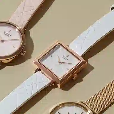 CASIO SHEEN SHE-C151PGL-7AUPFP-person