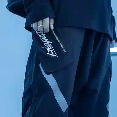 ENSHADOWER Low Pocket Cropped Pants Black