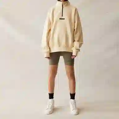 Fear of God Essentials SS21 Mockneck Half Zip ButtercreamCrea Logo