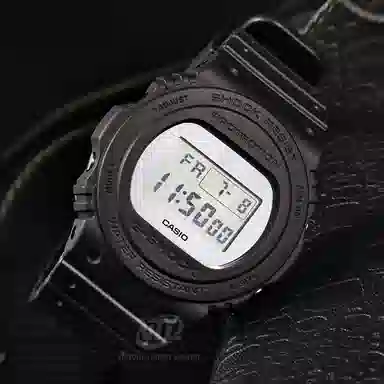 Casio G-Shock DW-5700BBMA-1